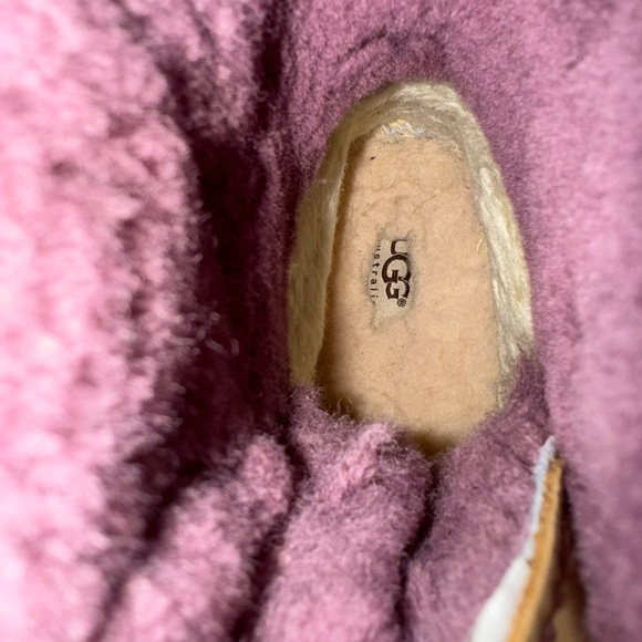 UGG ADIRONDACK II BOOT Leather Waterproof Fuzzy Boots Womens Size 8.5 - Picture 6 of 8